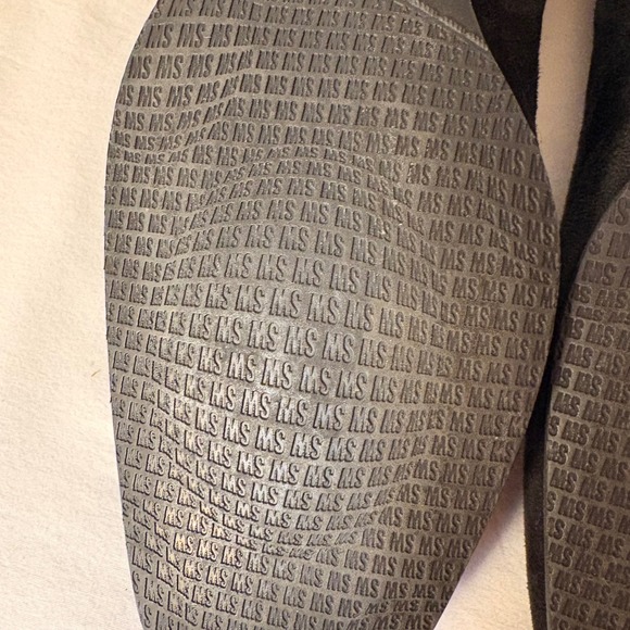 STUART WEITZMAN Marymid Black Suede Block Heel Pumps Women's Size 7.5 - Picture 9 of 15